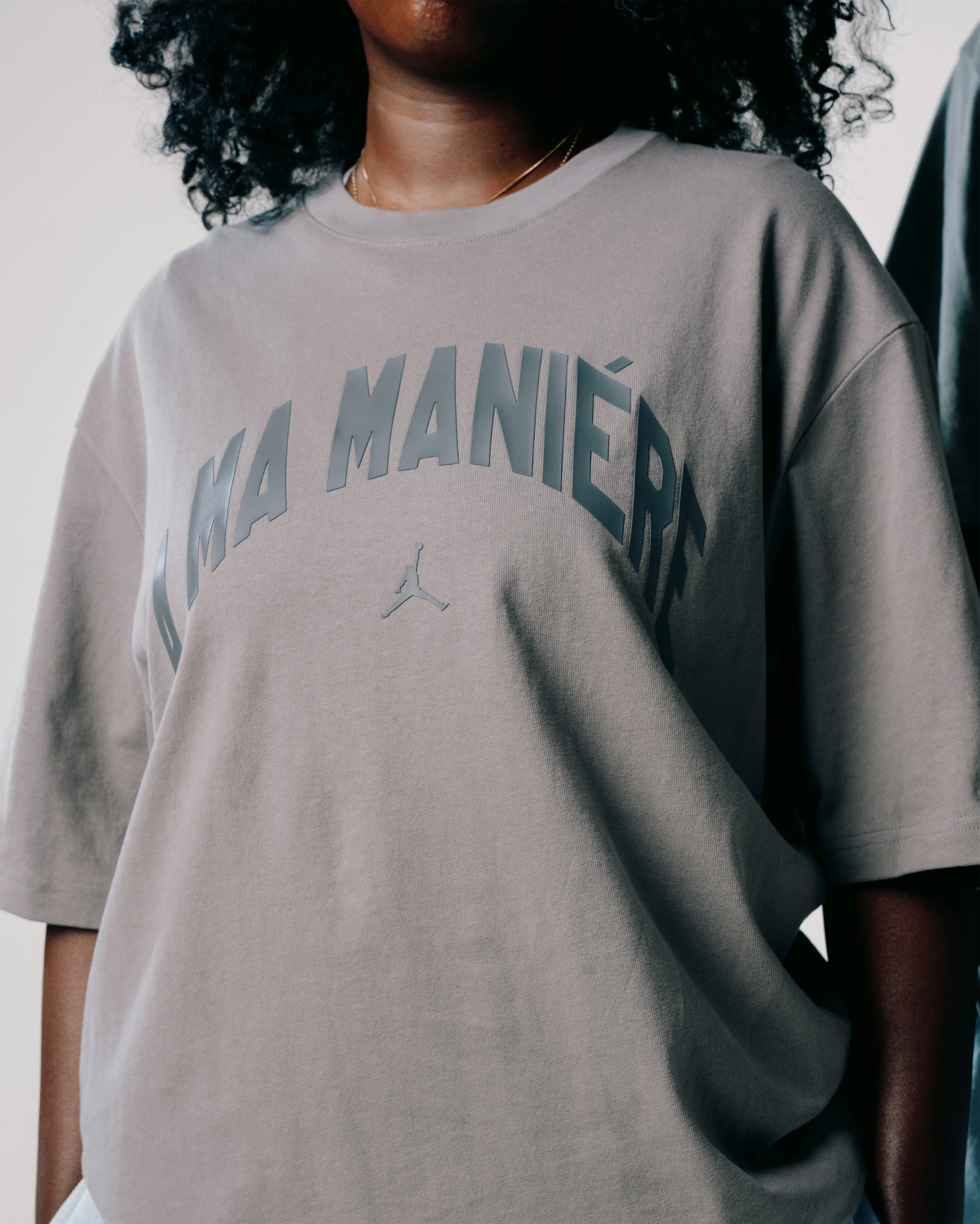 A MA MANERE T-SHIRT