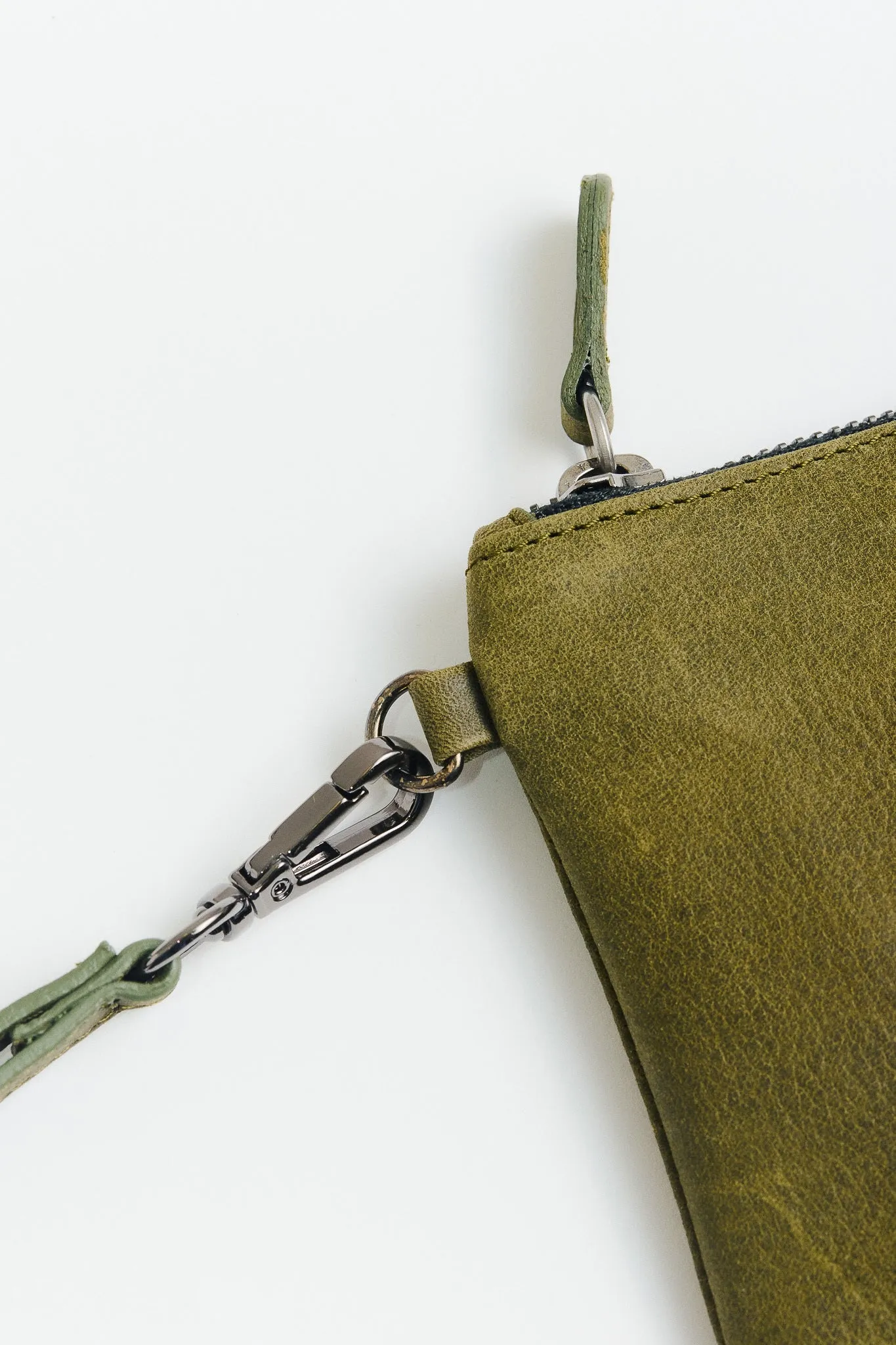 LEATHER POUCH