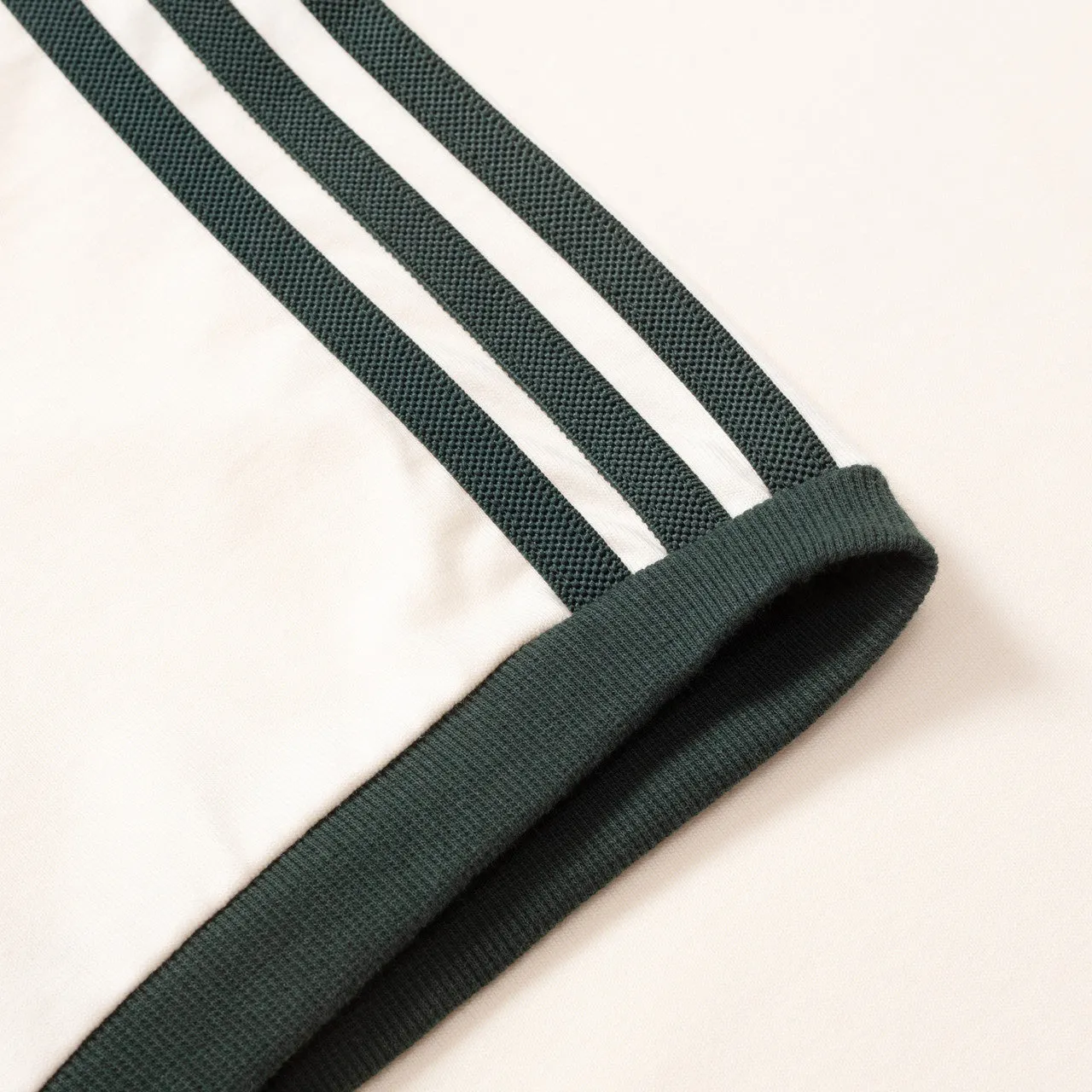 Ringer Tee x SNS