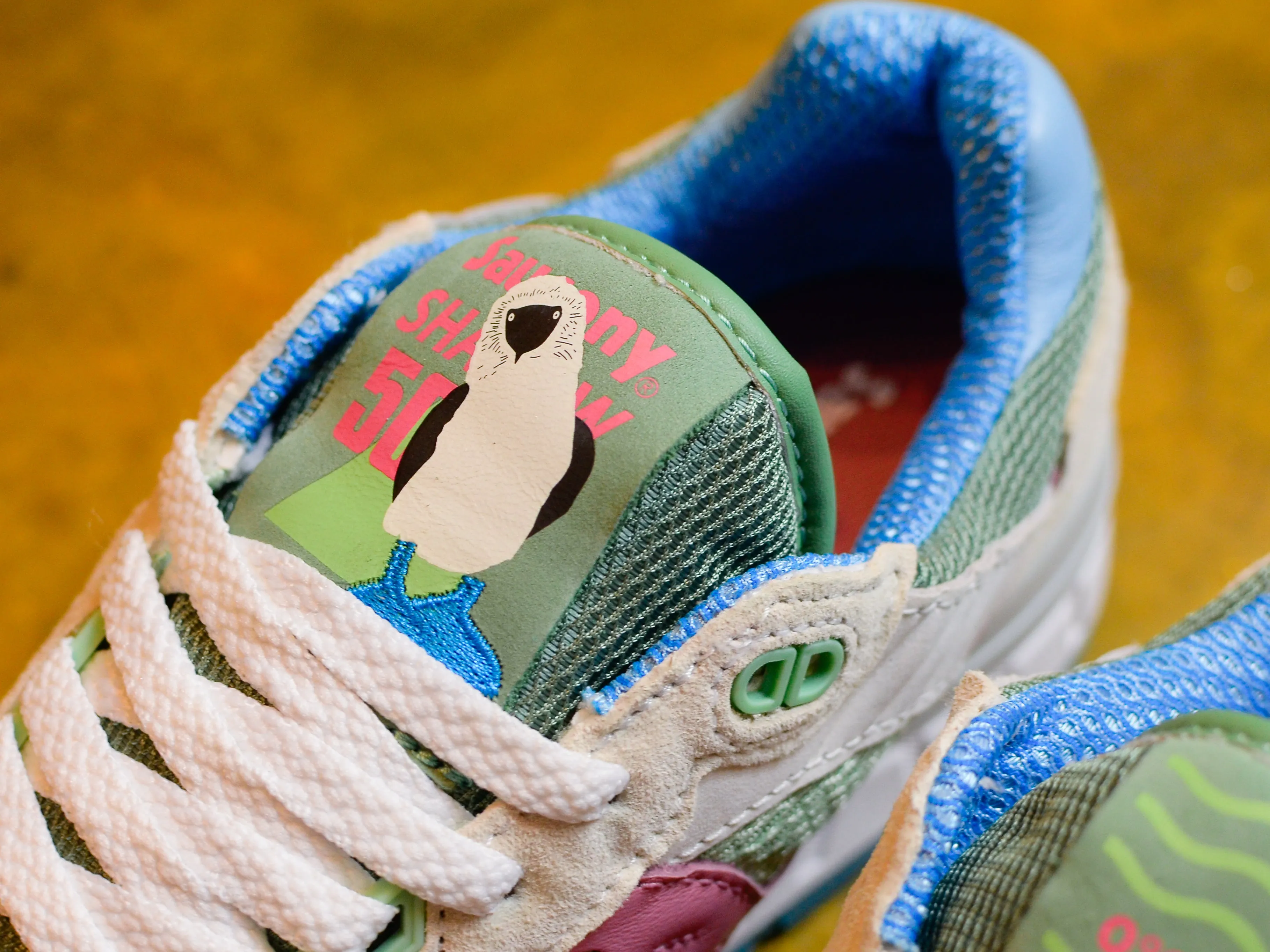 Shadow 5000 'Galapagos' - Mint / Purple